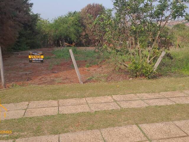 #4 - Terreno em condomínio para Venda em Piraju - SP